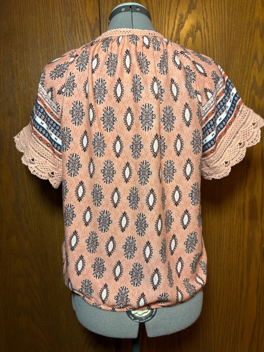Women’s American Rag Boho Peach Tassel Tie Crochet-Trim Peasant Blouse - M - Picture 6 of 8